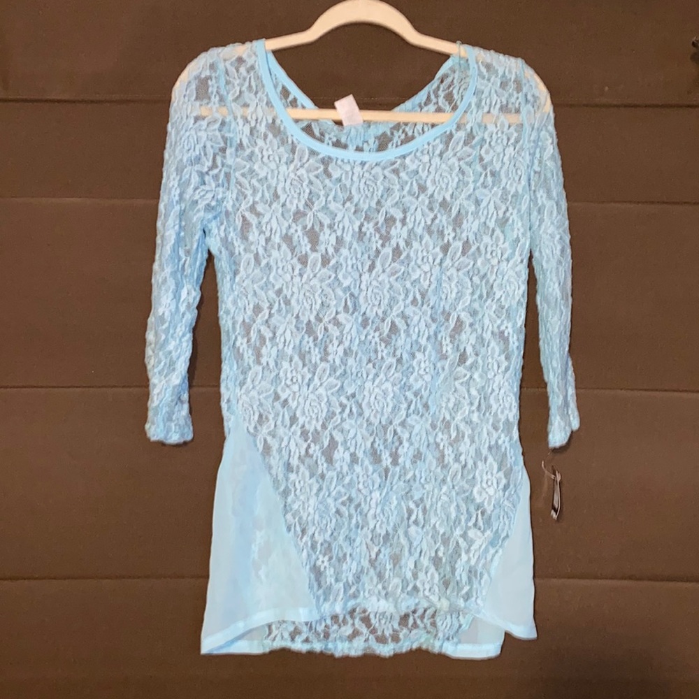 Blue 3/4 sleeve lace top